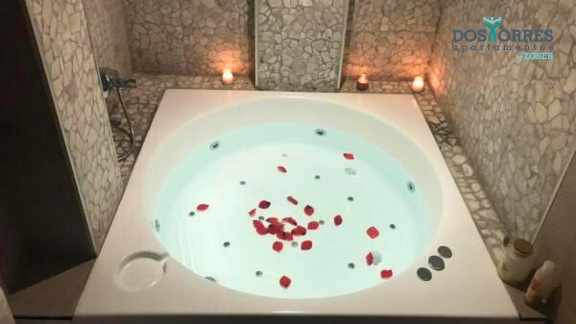 Dos Torres Ribera Play & Relax Con Jacuzzi Y Cine Apartman Zaragoza Kültér fotó